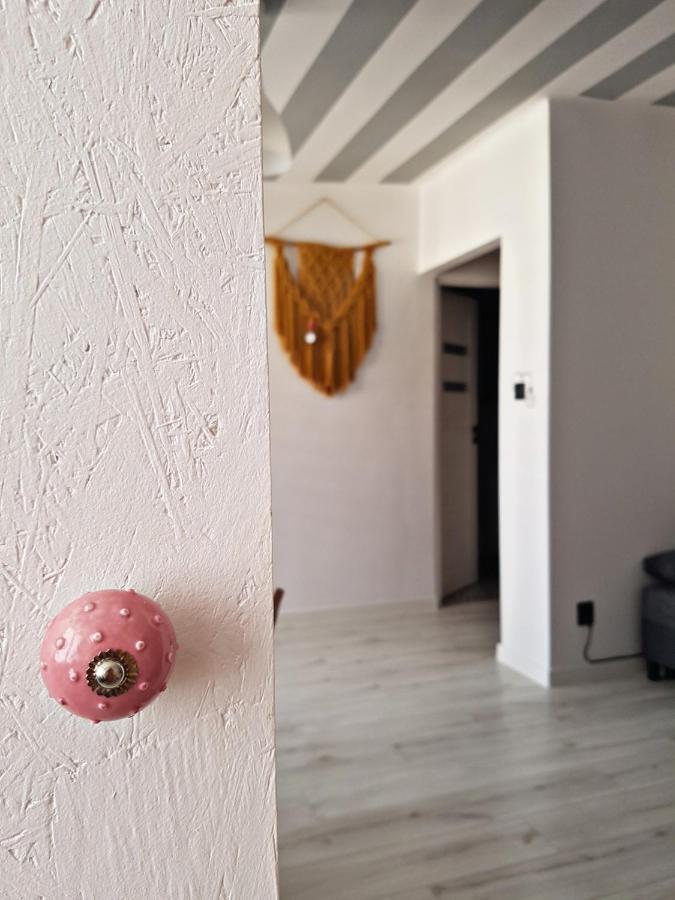 Art Apartament 우스트르치키 돌네 외부 사진