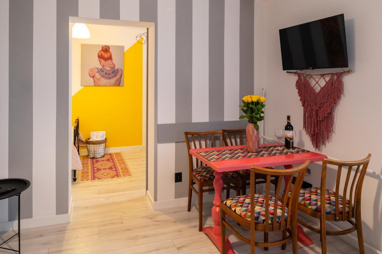 Art Apartament 우스트르치키 돌네 외부 사진